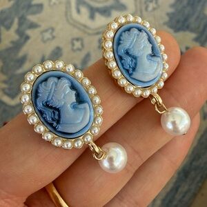 Vintage Cameo Blue Pearl Earrings